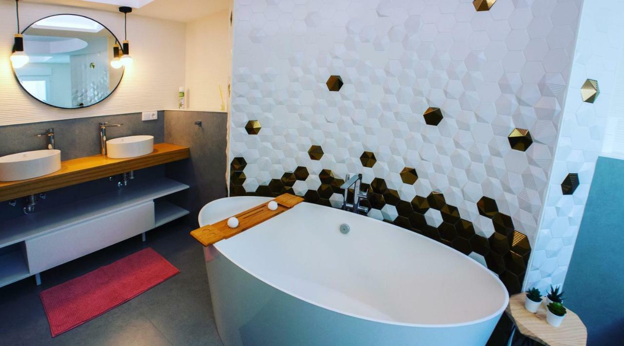 Hexagonal Design Apartment Valencia Exterior foto